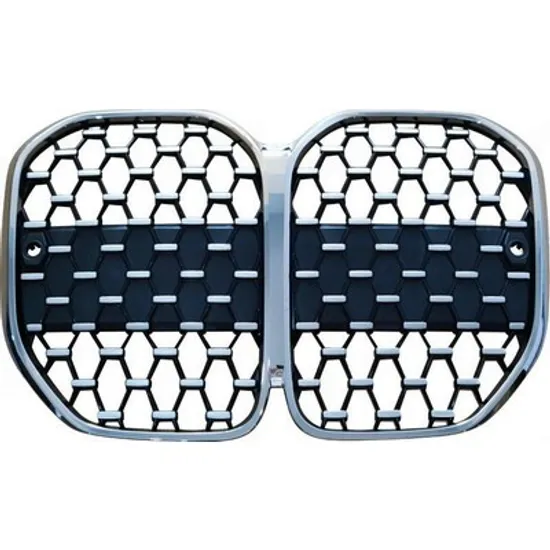 Grila radiator BMW 4 Coupe G22, G82 2020-> Grila DIAMOND (negru/argintiu/cromat) (cu 2 gauri senzori) Perioada 2020 2021 2022 2023 2024 2025