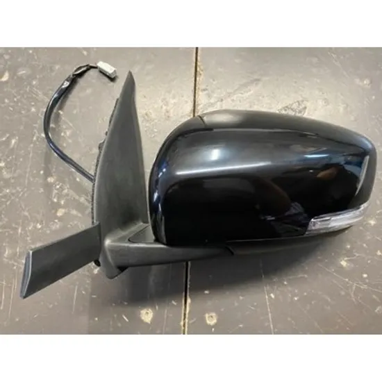 Oglinda SUZUKI SWIFT 5 2017-> Oglinda exterioara electrica (cu semnal) STANGA Perioada 2017 2018 2019 2020 2021 2022