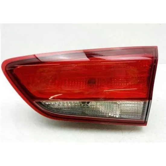Stop Spate HYUNDAI i30 2017-> Lampa stop spate interioara (H/B) (O) DREAPTA Perioada 2020 2021 2022 2023 2024 2025