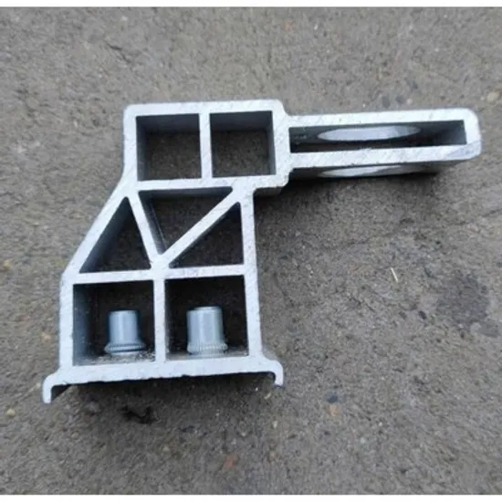 Suport Radiator MERCEDES E-CLASS coupe C238 2016-> Suport radiator fata inferior aluminiu DREAPTA Perioada 2016 2017 2018 2019 2020 2021