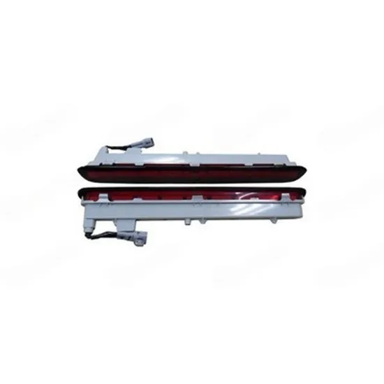Stop Spate TOYOTA HILUX 8 2015-> Lampa stop suplimentara Perioada 2020 2021 2022 2023 2024 2025