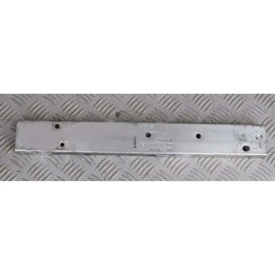 Suport Radiator MERCEDES B-CLASS W246 2011->2018 Suport radiator inferior aluminiu DREAPTA Perioada 2014 2015 2016 2017 2018 2019