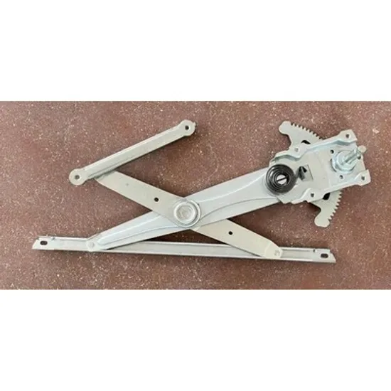 Macara Usa TOYOTA HILUX 8 2015-> Macara usa fata manuala pentru 2/4 usi DREAPTA Perioada 2015 2016 2017 2018 2019 2020