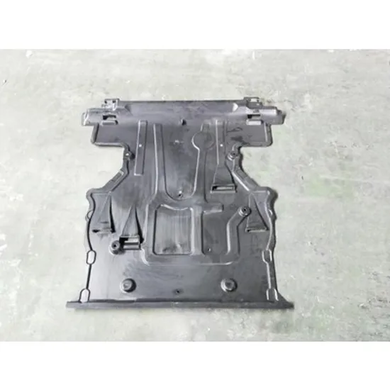 Scut Motor MERCEDES GLS X167 2019-> Scut motor fata plastic central Perioada 2019 2020 2021 2022 2023 2024
