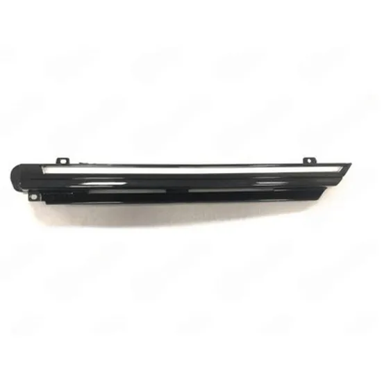Lampa Fata VW GOLF 8 2019-> Lampa Daylight LED (pe grila) (VALEO) STANGA Perioada 2019 2020 2021 2022 2023 2024