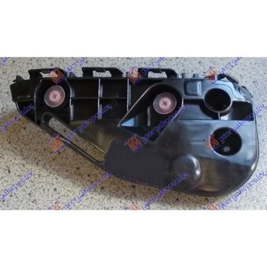 Suport Bara fata TOYOTA HILUX 8 2015-> Suport bara fata lateral PLASTIC 4WD dreapta Perioada 2015 2016 2017 2018 2019 2020 2021