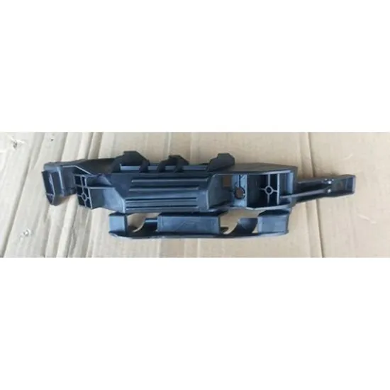 Suport Bara fata HYUNDAI SANTA FE 4 2018-> Suport Bara fata superioara plastic STANGA Perioada 2018 2019 2020