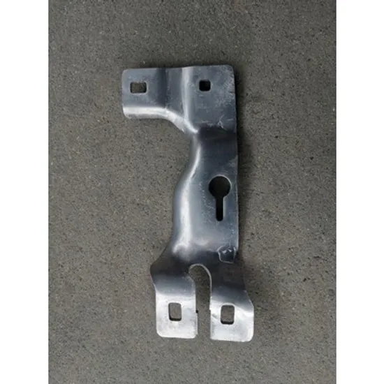 Suport Bara fata BMW X6 G06 2019-> Suport Armatura Bara fata inferioara interioara (aluminiu) DREAPTA Perioada 2019 2020 2021 2022 2023
