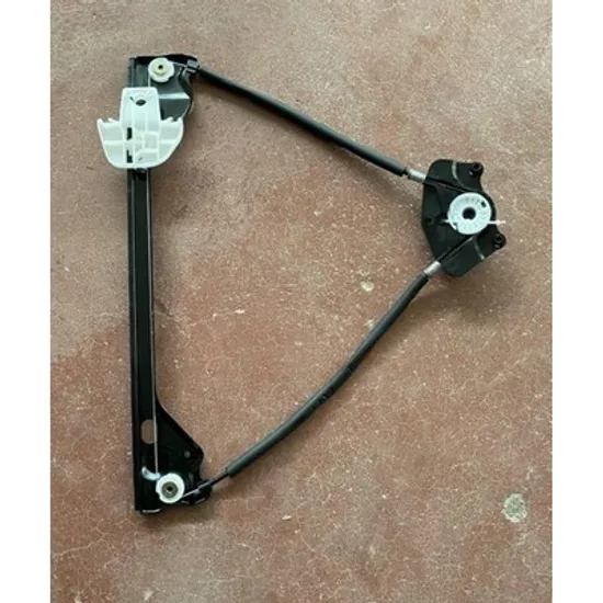 Macara Usa VW TOURAN 2003->2010 Macara usa spate electrica fara motor STANGA Perioada 2003 2004 2005 2006