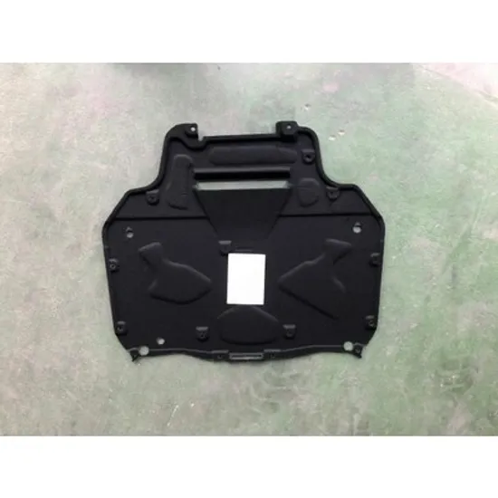 Capac Motor AUDI Q8 2018-> Capac motor plastic spate benzina diesel Perioada 2018 2019 2020 2021 2022