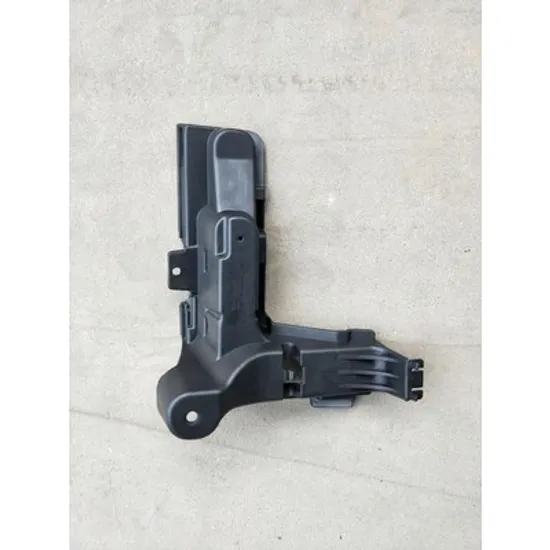 Suport Bara spate MERCEDES GLC X253 2015-> Suport Bara spate lateral inferioara plastic interioara (AMG-LINE) DREAPTA Perioada 2015 2016 2017 2018 2019 2020