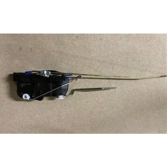 Broasca usa TOYOTA HILUX 6 1994->2005 Broasca usa fata STANGA Perioada 1994 1995 1996 1997 1998 1999 2000 2001 2002 2003 2004 2005