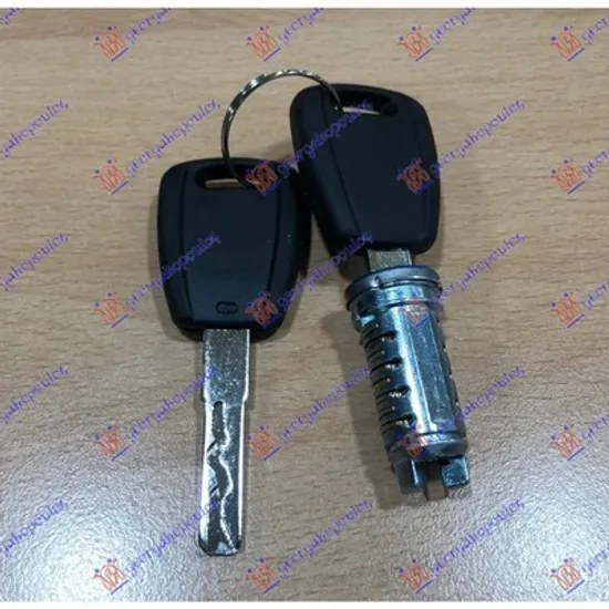 Butuc Usa FIAT PANDA 312 2012-> Butuc usa fata/hayon cu placa cheie Perioada 2012 2013 2014 2015 2016 2017 2018