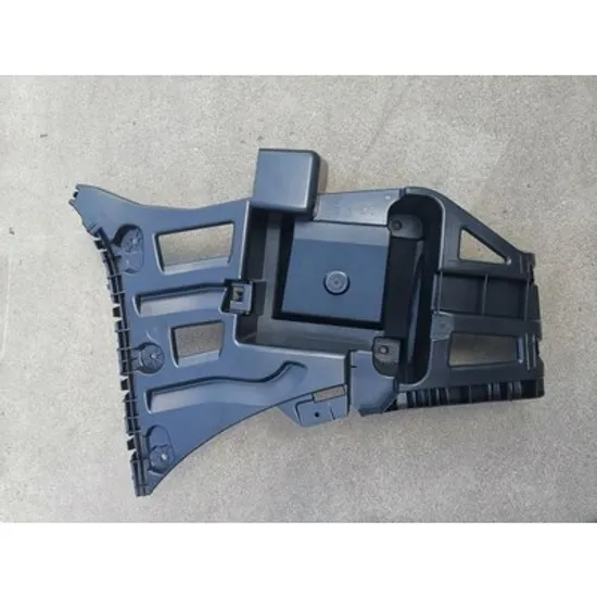 Suport Bara spate BMW X1 F48 2014-> Suport Bara spate lateral plastic DREAPTA Perioada 2015 2016 2017 2018 2019