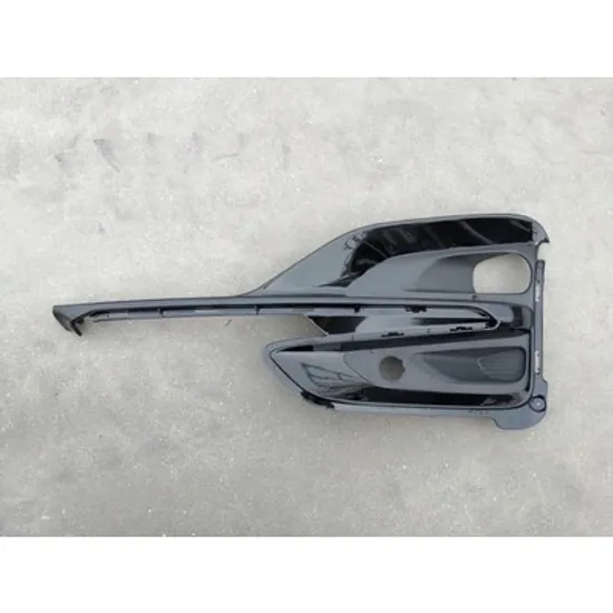 Grila Bara FORD KUGA 3 2019-> Grila bara fata (ST-LINE) STANGA Perioada 2019 2020 2021 2022 2023 2024
