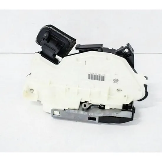 Broasca usa VW JETTA 6 2010-> Broasca usa fata electrica (7pini) DREAPTA Perioada 2010 2011 2012 2013 2014