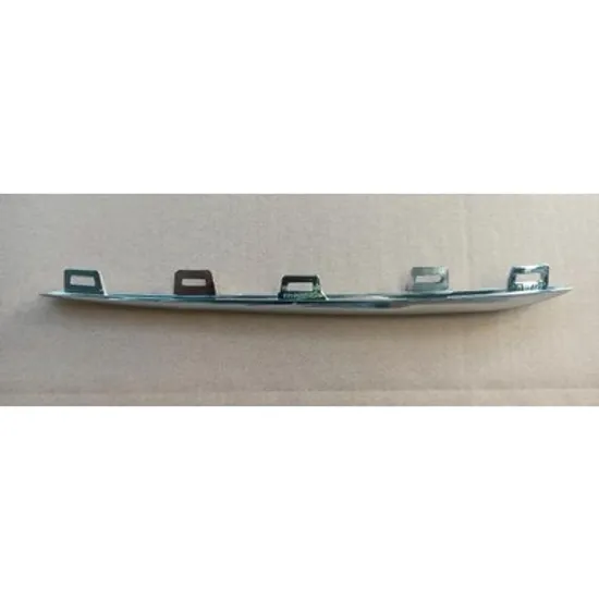 Ornament Grila MERCEDES GLE Coupe C167 2019-> Bandou Grila bara fata inferioara (cromat) (AMG-LINE) DREAPTA Perioada 2019 2020 2021 2022 2023 2024