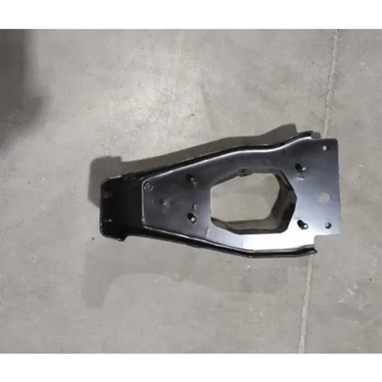 Suport Bara fata LAND ROVER DISCOVERY SPORT 2014-> Suport Armatura Bara fata STANGA Perioada 2014 2015 2016 2017 2018 2019