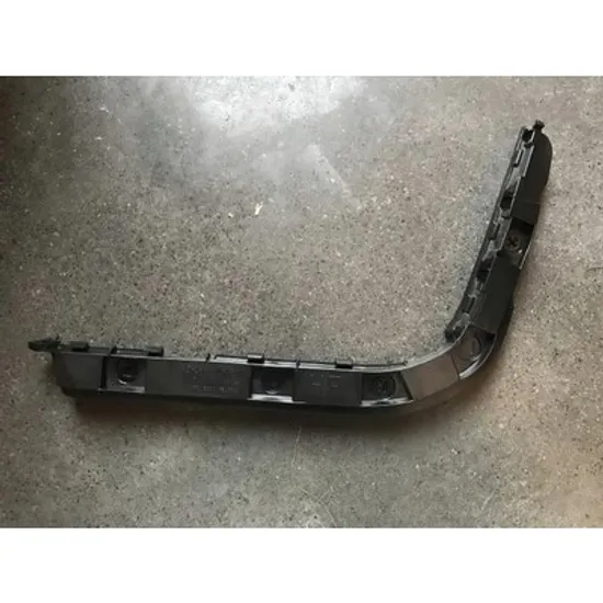 Suport Bara spate TESLA MODEL 3 2017-> Suport Bara spate lateral plastic STANGA Perioada 2017 2018 2019 2020 2021 2022 2023