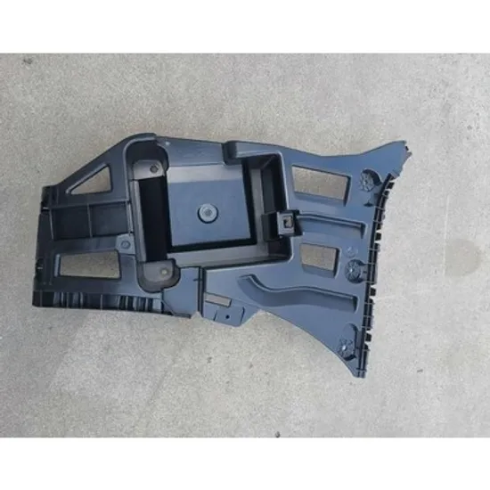 Suport Bara spate BMW X1 F48 2014-> Suport Bara spate lateral plastic STANGA Perioada 2019 2020 2021 2022