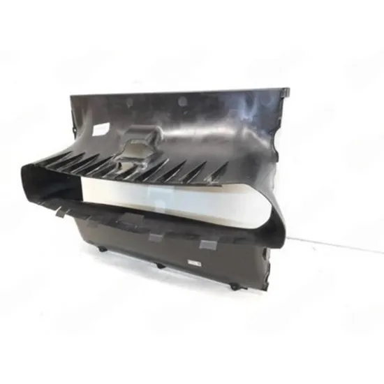 Admisie Aer PORSCHE CAYENNE 92A 2010-> Admisie aer radiator plastic Perioada 2010 2011 2012 2013 2014 2015