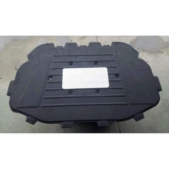 Izolator Capota AUDI Q7 2006->2015 Izolator capota fata Perioada 2006 2007 2008 2009