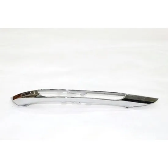 Ornament Grila MERCEDES C-CLASS W204 2007->2014 Bandou Grila bara fata cromat STANGA Perioada 2011 2012 2013 2014 2015