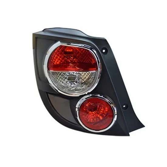 Lampa stop spate stanga CHEVROLET AVEO hatchback T300 2011-> perioada 2011 2012 2013 2014 2015 2016 pana la an de fabricatie 2015, cromat, pentru 5 usi,