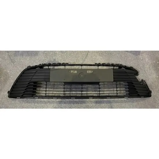 Grila Bara TOYOTA COROLLA E21 2019-> Grila bara fata Perioada 2019 2020 2021 2022 2023 2024
