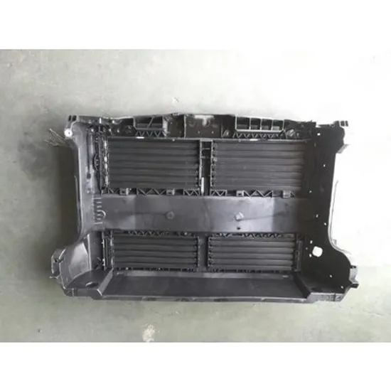 Trager FORD KUGA 3 2019-> Panou fata trager complet plastic -admisie aer radiator (cu ventilator) Perioada 2019 2020 2021 2022 2023 2024