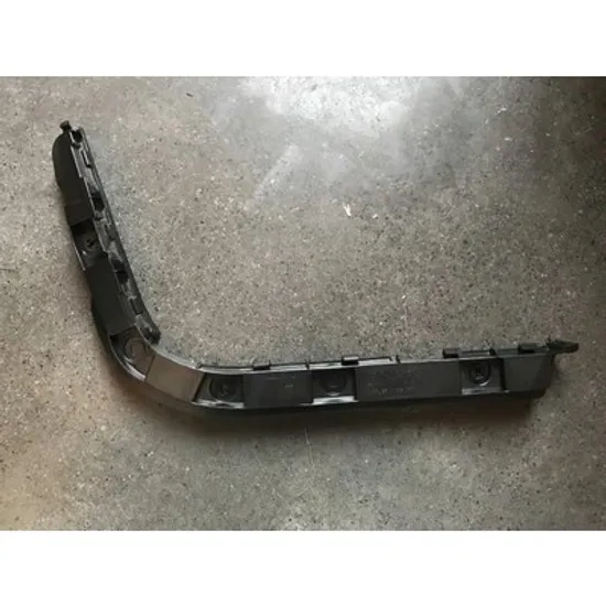 Suport Bara spate TESLA MODEL 3 2017-> Suport Bara spate lateral plastic DREAPTA Perioada 2017 2018 2019 2020 2021 2022 2023