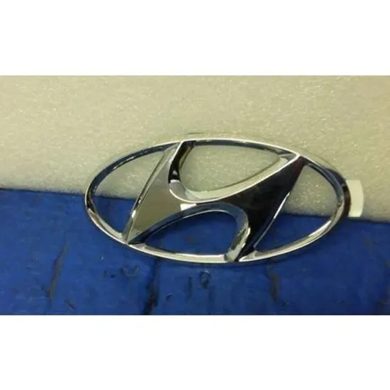 Emblema HYUNDAI ACCENT 2 LC 1999->2005 Emblema grila (O) Perioada 1999 2000 2001 2002 2003 2004 2005