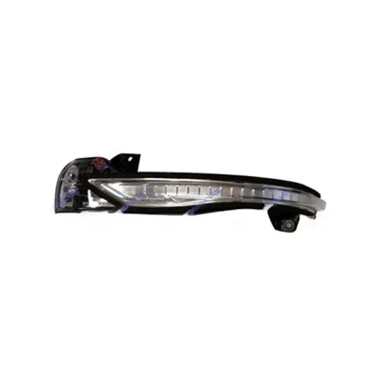 Semnal oglinda NISSAN JUKE F16 2019-> Semnal oglinda exterioara LED (O) stanga Perioada 2015 2016 2017 2018 2019 2020 2021