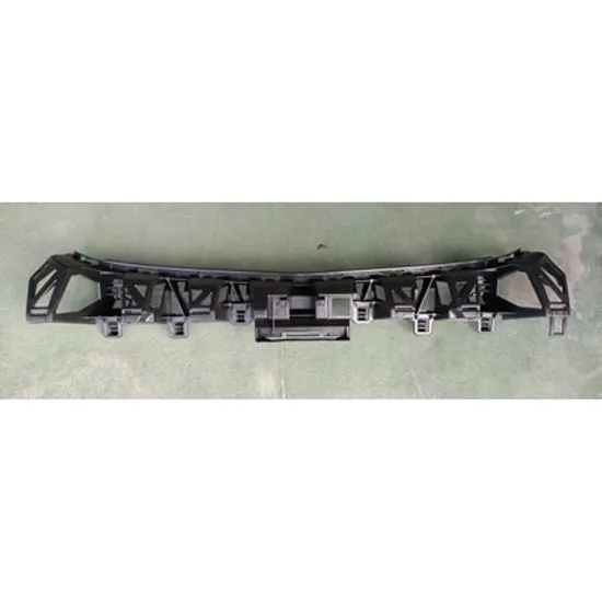 Armatura Bara spate MERCEDES S-CLASS W222 2013->2020 Armatura Bara spate plastic Perioada 2013 2014 2015 2016 2017