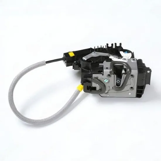 Broasca usa MERCEDES C-CLASS W205 2013-> Broasca usa spate electrica (inchidere centralizata) (4pini) DREAPTA Perioada 2018 2019 2020 2021