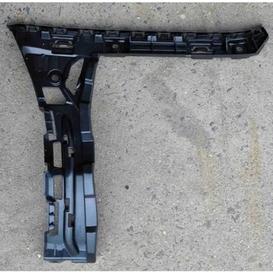 Suport Bara spate MERCEDES C-CLASS W205 2013-> Suport Bara spate lateral plastic (C43 AMG/C63 AMG/C300/C400/350e) DREAPTA Perioada 2014 2015 2016 2017 2018