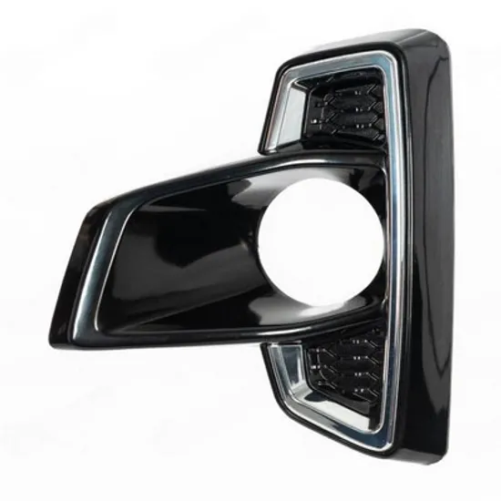 Grila Bara TOYOTA HILUX 8 2015-> Grila bara fata cromat (cu gaura Proiector) 2018- (INVINCIBLE) STANGA Perioada 2018 2019 2020