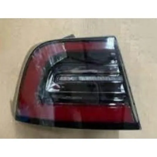 Stop Spate TESLA MODEL Y 2019-> Lampa stop spate exterior LED (E) STANGA Perioada 2020 2021 2022 2023 2024