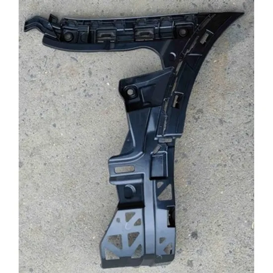 Suport Bara spate MERCEDES GLC X253 2015-> Suport Bara spate lateral plastic exterior DREAPTA Perioada 2015 2016 2017 2018 2019 2020